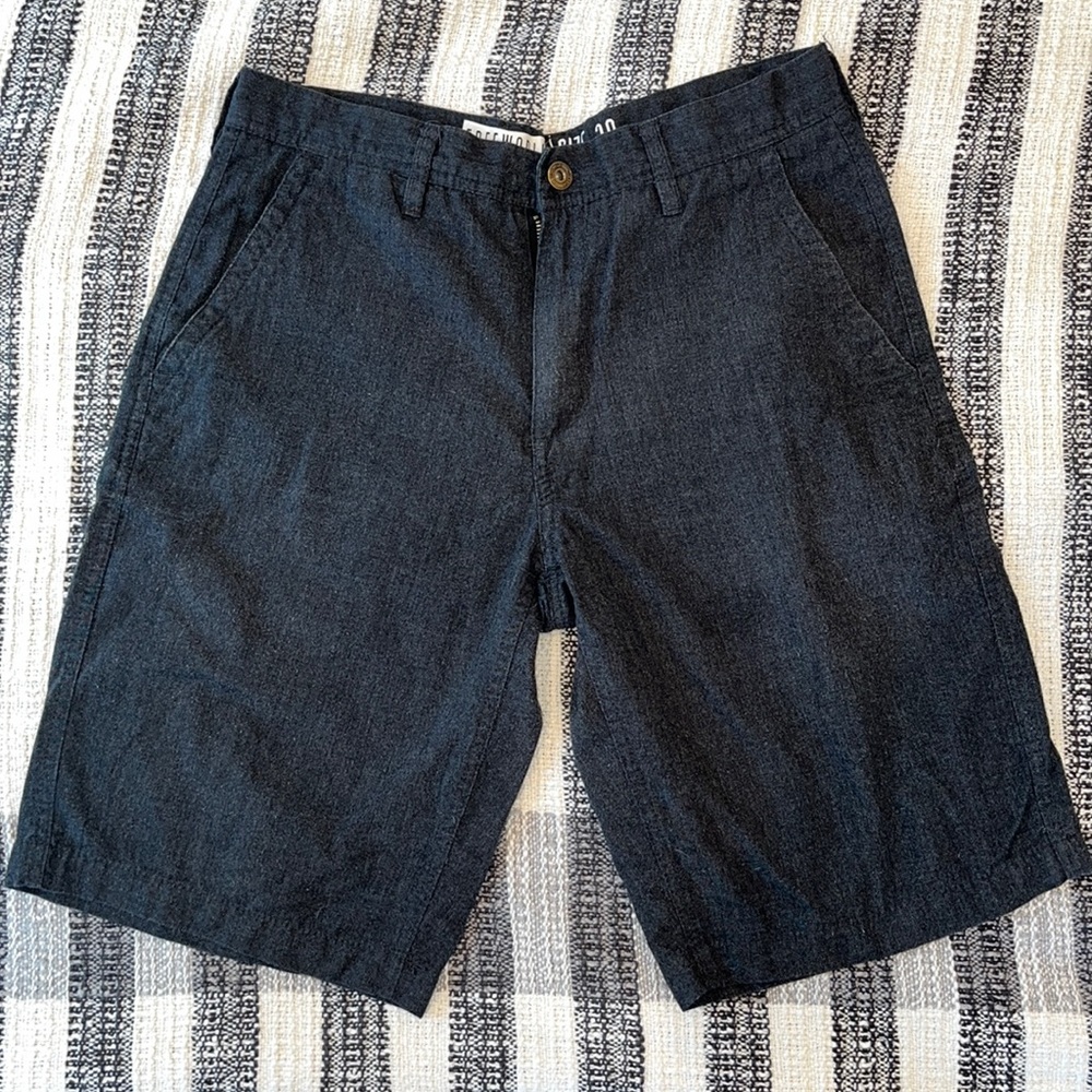 FREEWORLD Men’s shorts- Dark Gray sz 30